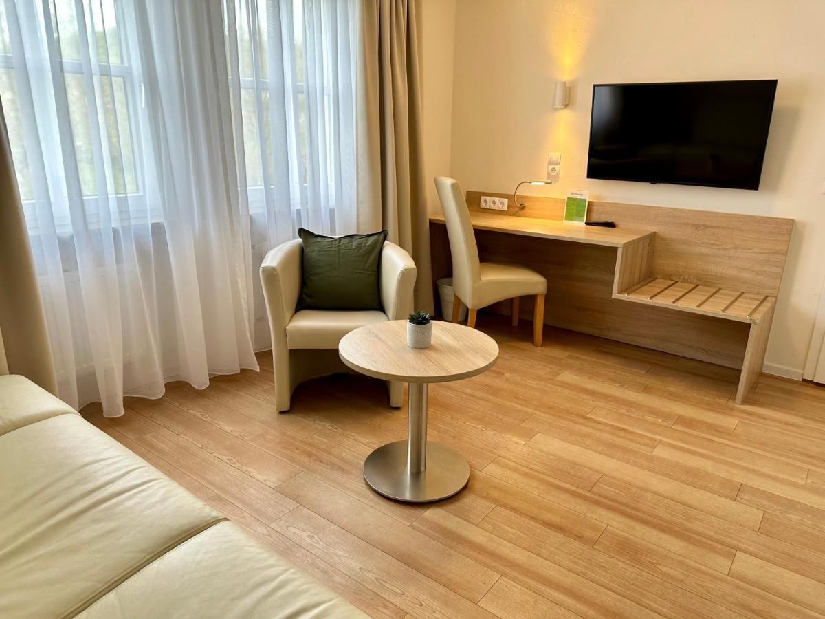 Hotel Bronnbacher Hof Вертгейм Экстерьер фото